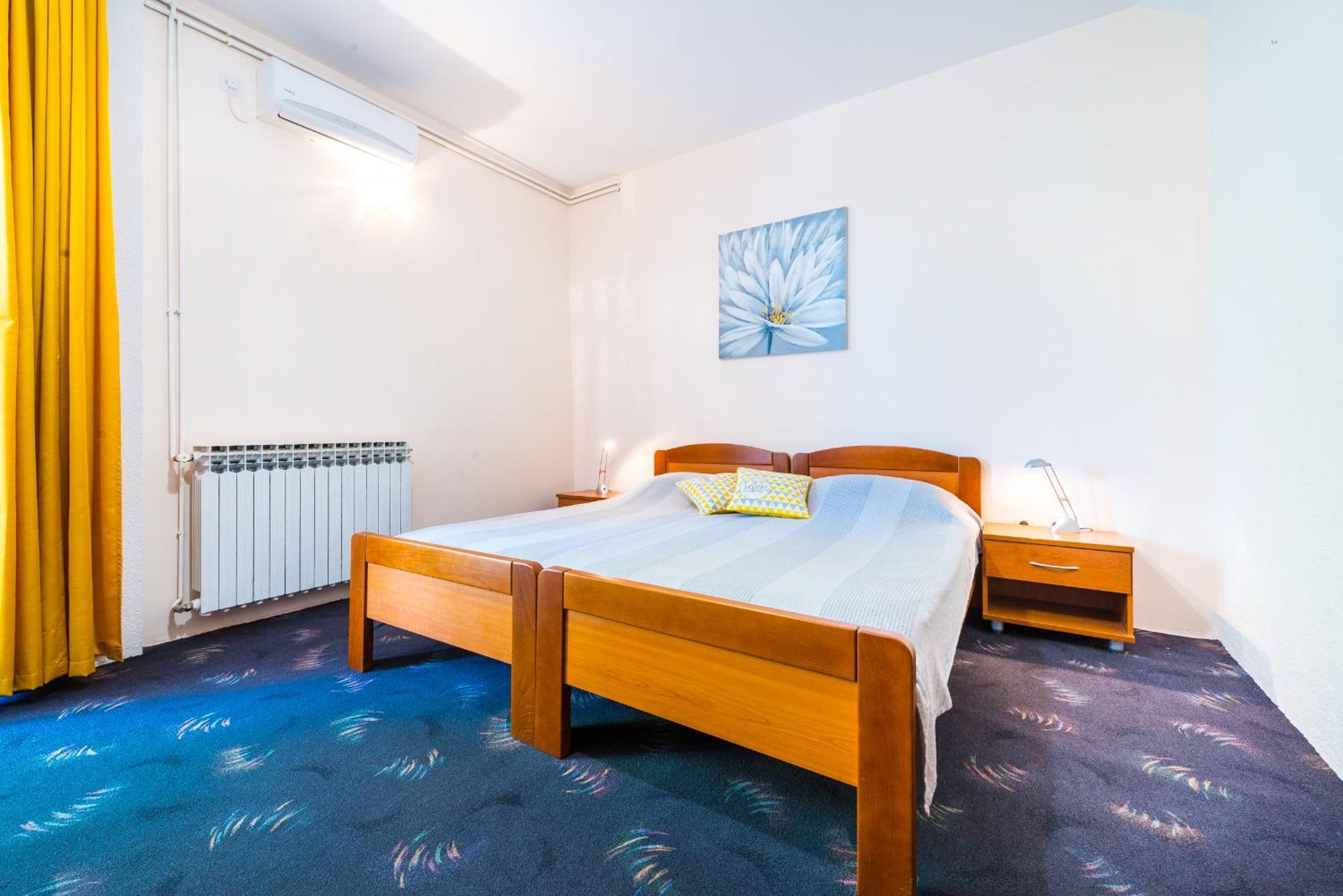 Gostinjska kuća Carmen & 3*